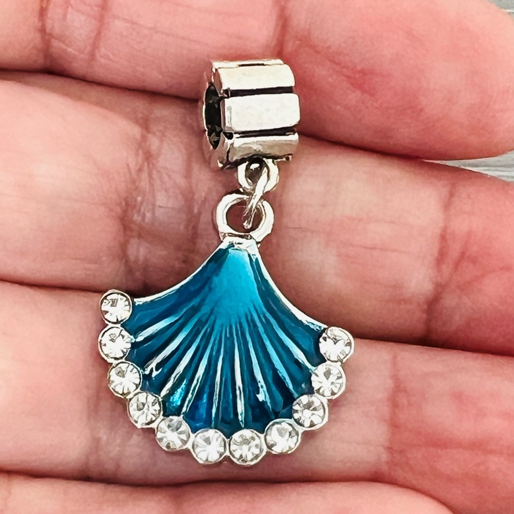 Blue enamel & Clear crystals, silver plated Sea Shell Bracelet charm